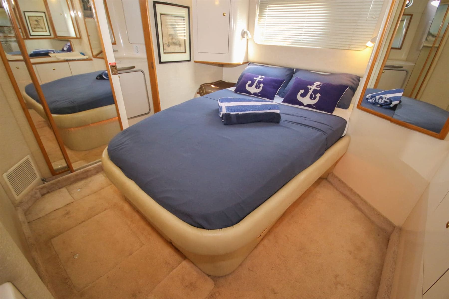 Serenity Motor Yat boat photo 10